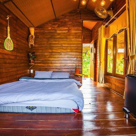 Nha Trong Ban - Homestay Mang Den Kon Von Kla Esterno foto