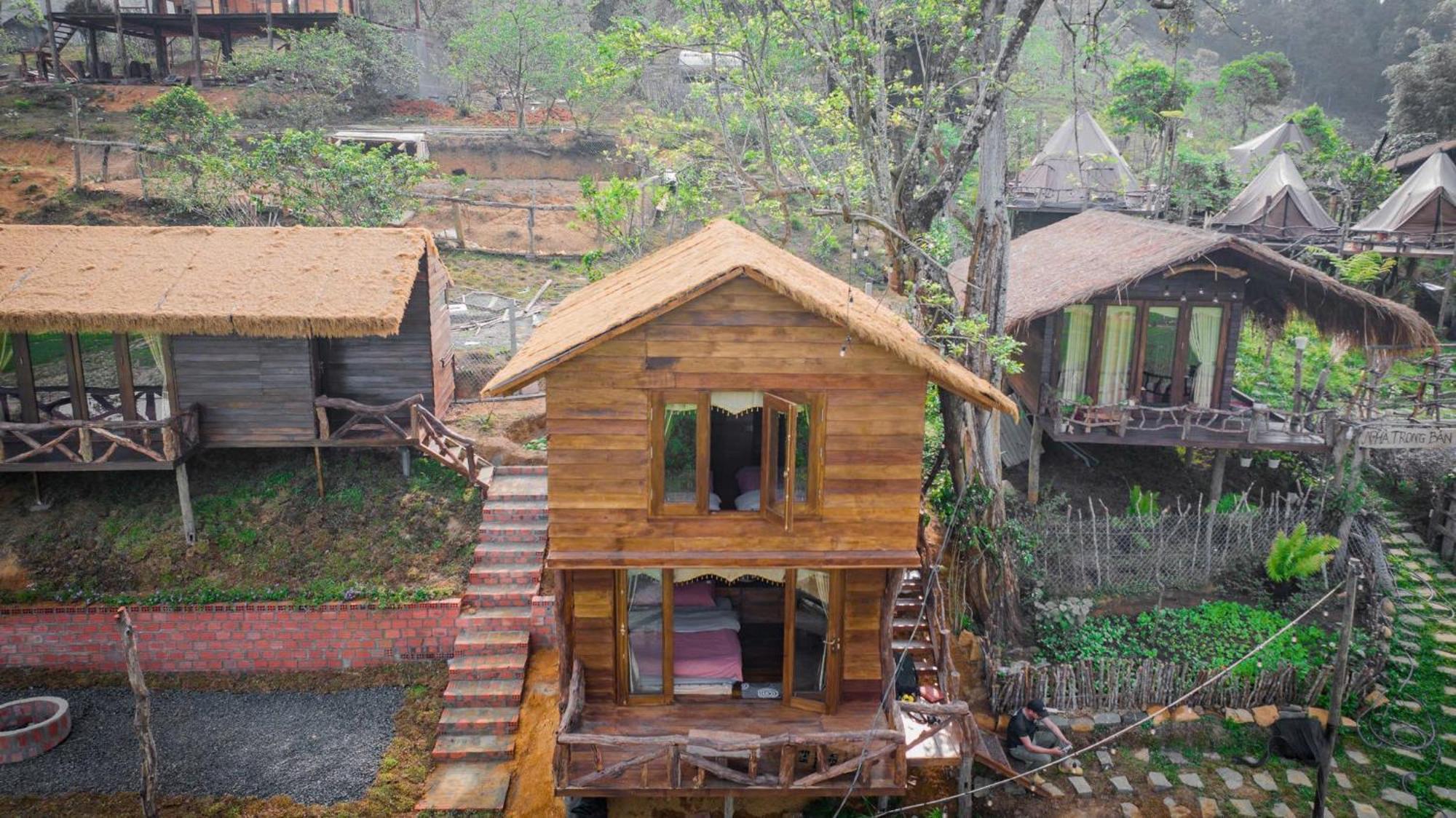 Nha Trong Ban - Homestay Mang Den Kon Von Kla Esterno foto